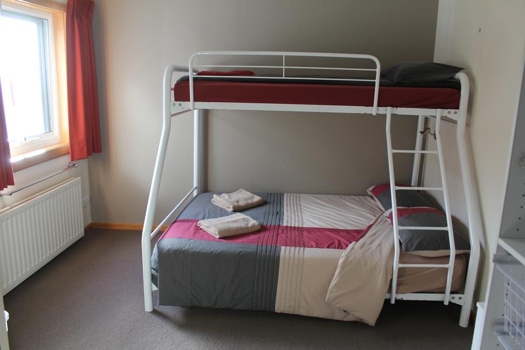 Cooroona Alpine Lodge Falls Creek Room photo
