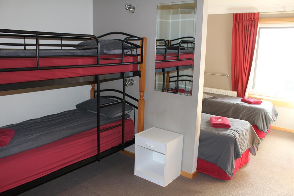 Cooroona Alpine Lodge Falls Creek Room photo
